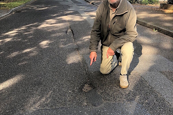 Pot holes Golf Links Road